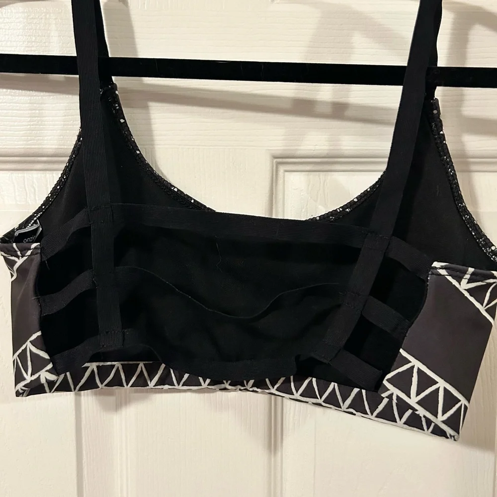 Onzie Black and White Sports Bra - Picture 2 of 6